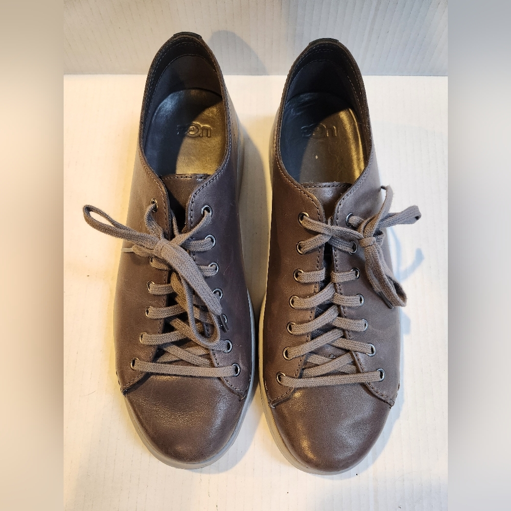 UGG grey casual shoe-sneaker mens size 10